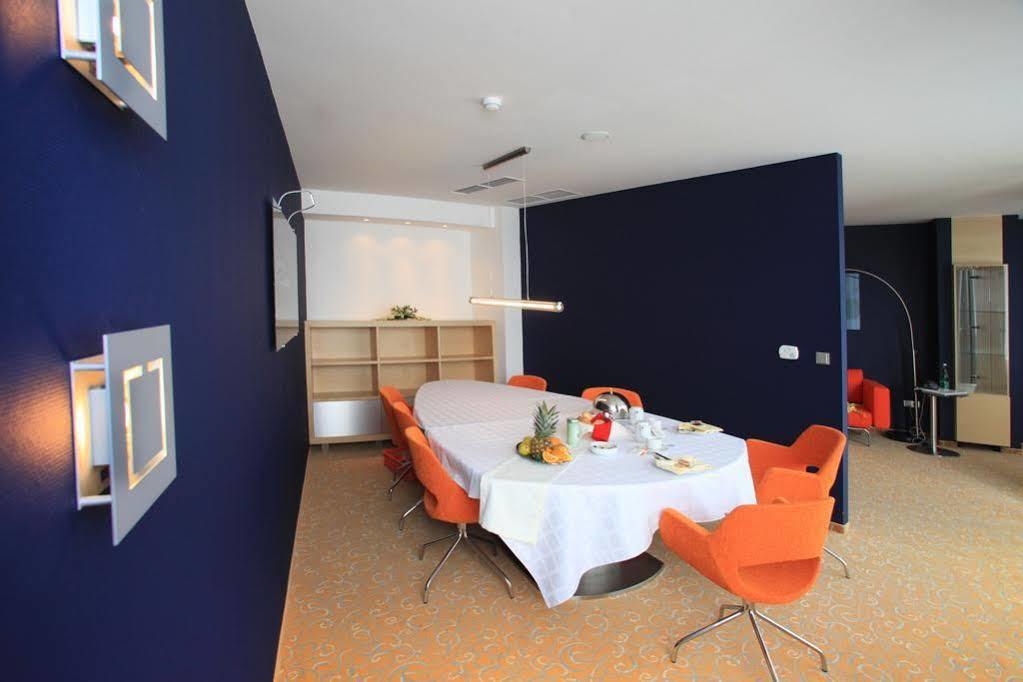 Orea Hotel Atrium Otrokovice Zewnętrze zdjęcie